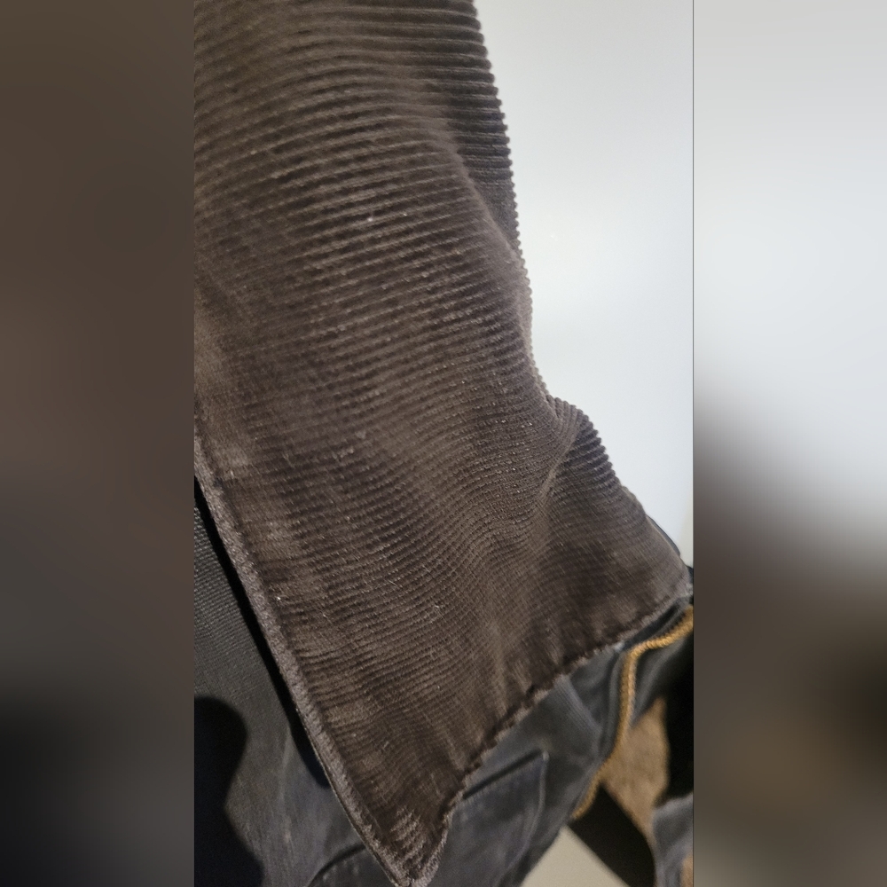 Carhartt ***WORK JACKET-HAS SOME HOLES*** Gray-Brown Lined Canvas Work Jacket - Picture 10 of 13